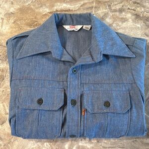 New Levi’s jean jacket shirt